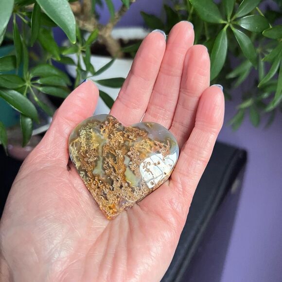 Moss Agate Crystal Heart‎ (#5) - Picture 2 of 14